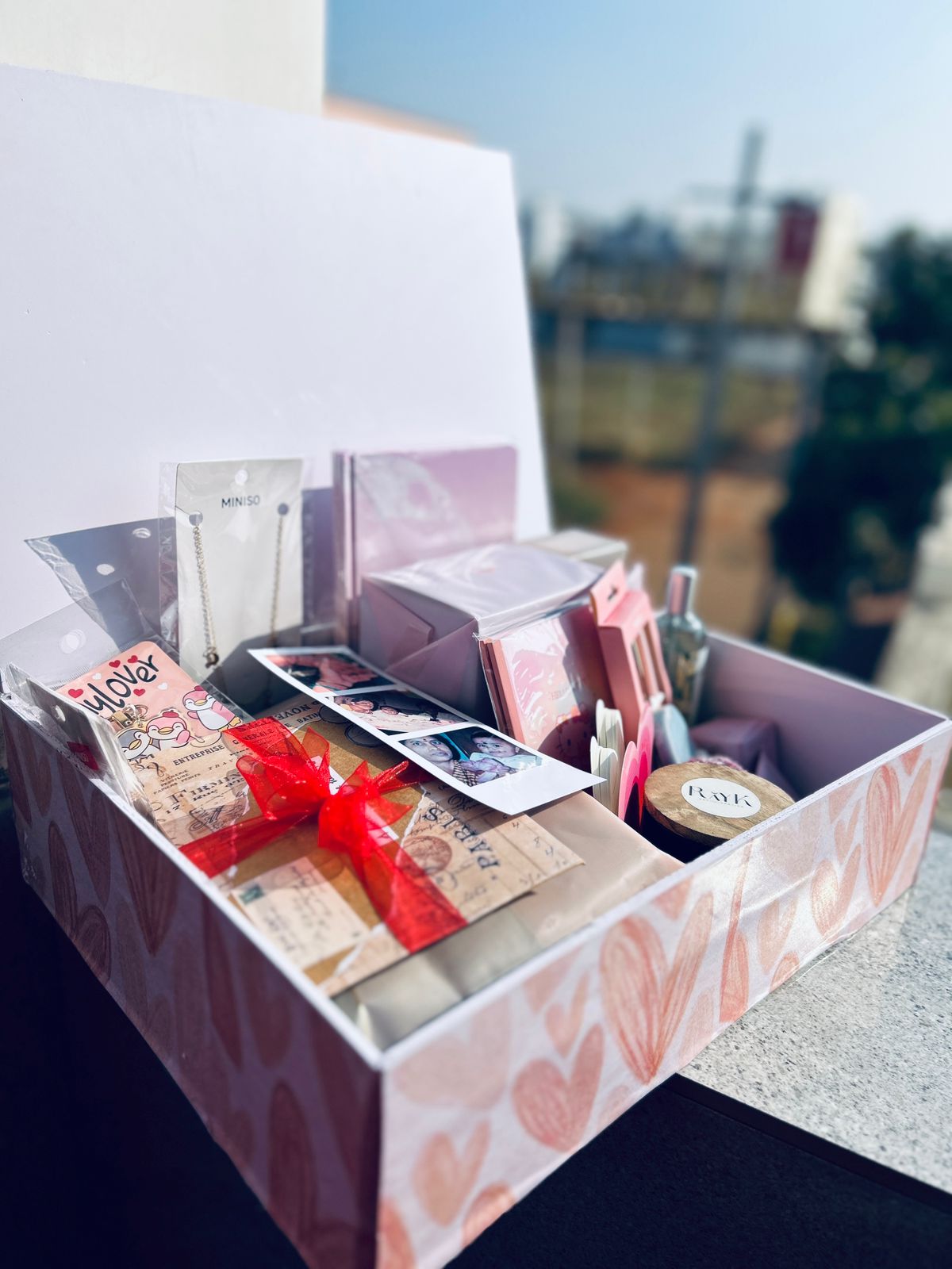 Customised gift hamper